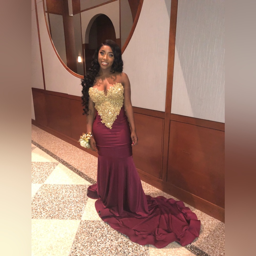 Beautiful Prom Dress For Less! - Picture 4 of 5